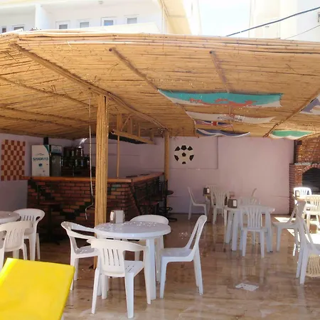 Aloe Apart Hotel 3*