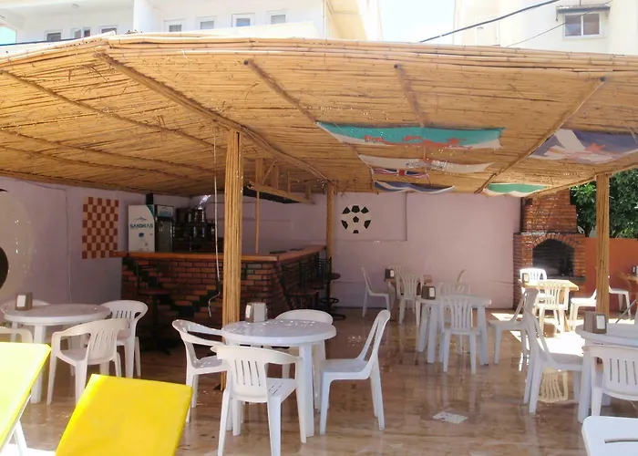 Aloe Apart Hotel 3*